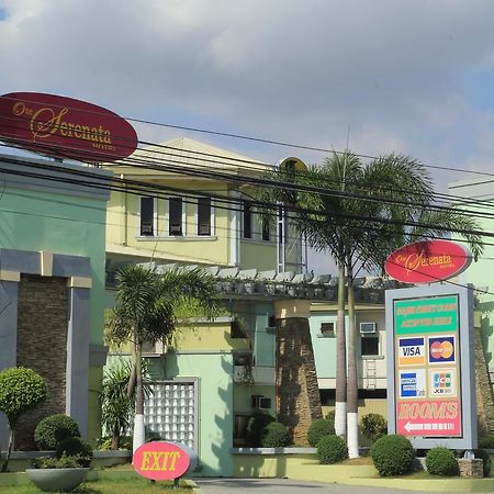 One Serenata Hotel Bacoor Exterior photo